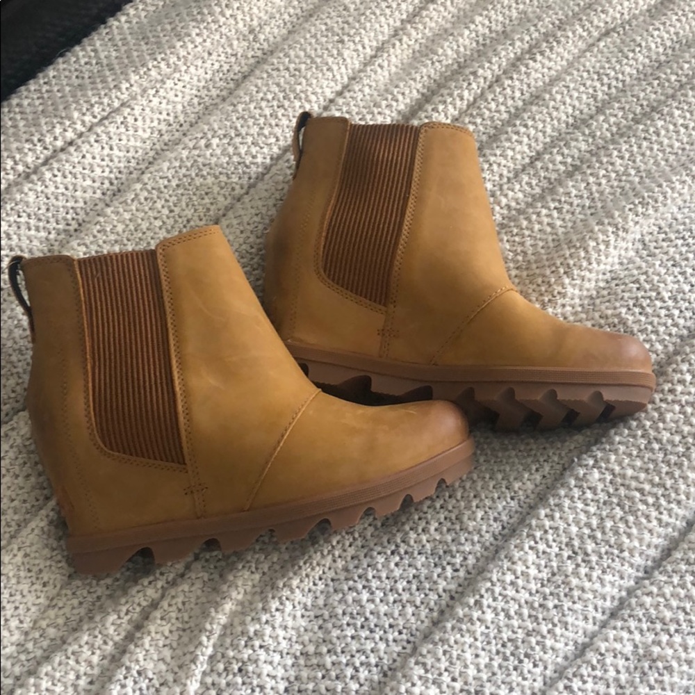 Sorel Joan of artic wedge II Chelsea boot